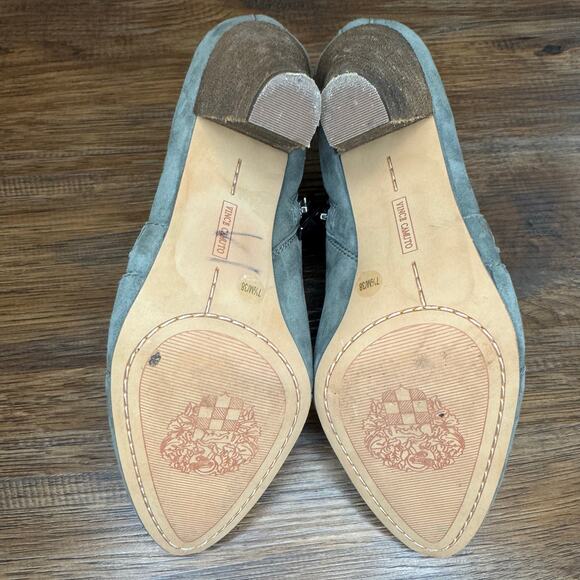 Vince Camuto Reeista size 7.5 gray suede block ankle booties almond toe cut out - Picture 11 of 13